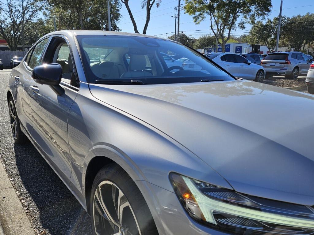 new 2025 Volvo S60 car, priced at $48,015