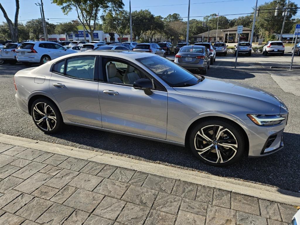 new 2025 Volvo S60 car, priced at $48,015