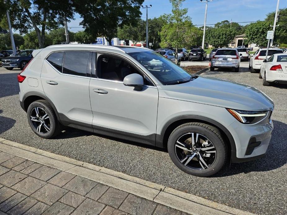 new 2025 Volvo XC40 car, priced at $44,450