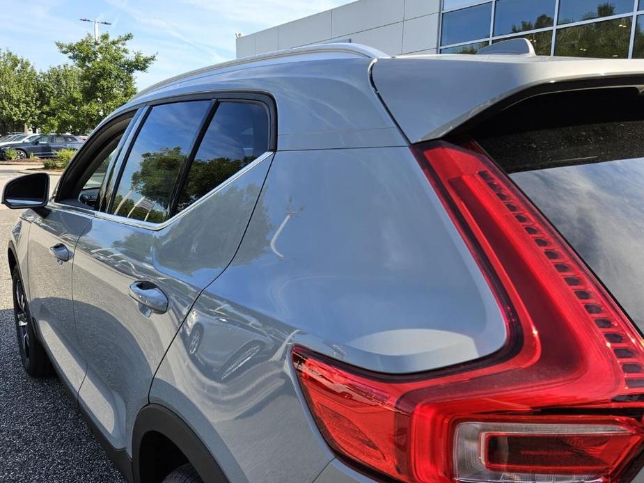 new 2025 Volvo XC40 car, priced at $44,450