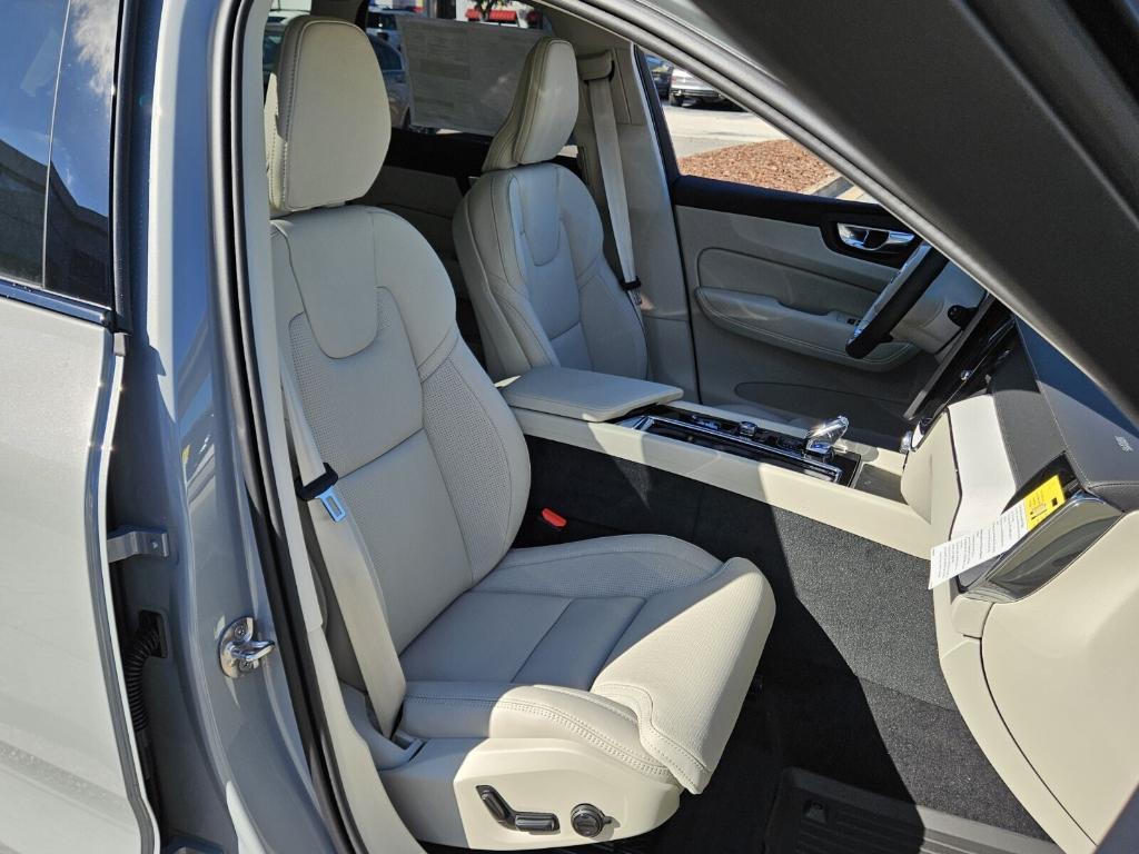 new 2026 Volvo XC60 car, priced at $75,235