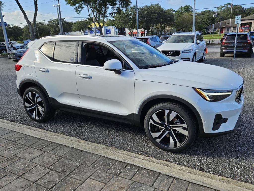 new 2025 Volvo XC40 car, priced at $49,790