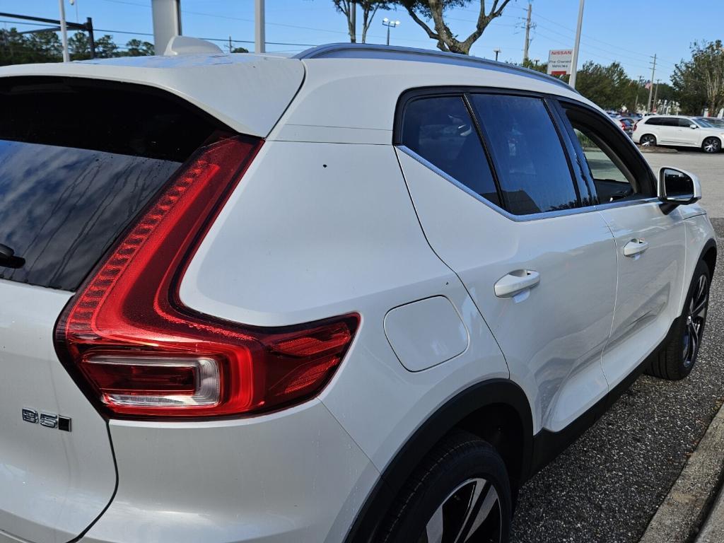 new 2025 Volvo XC40 car, priced at $49,790