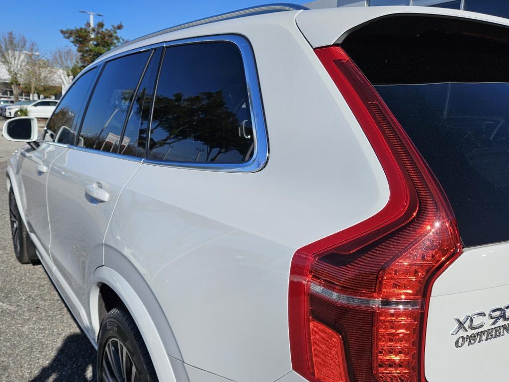 used 2021 Volvo XC90 car, priced at $24,995