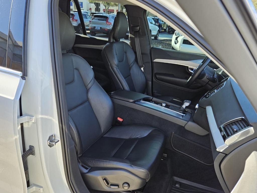 used 2021 Volvo XC90 car, priced at $24,995