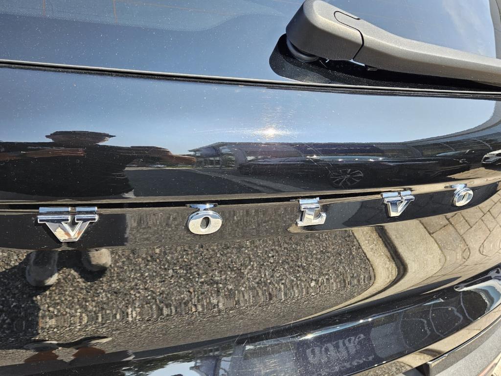 used 2019 Volvo XC40 car, priced at $21,495