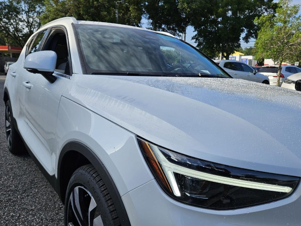 new 2025 Volvo XC40 car, priced at $51,215