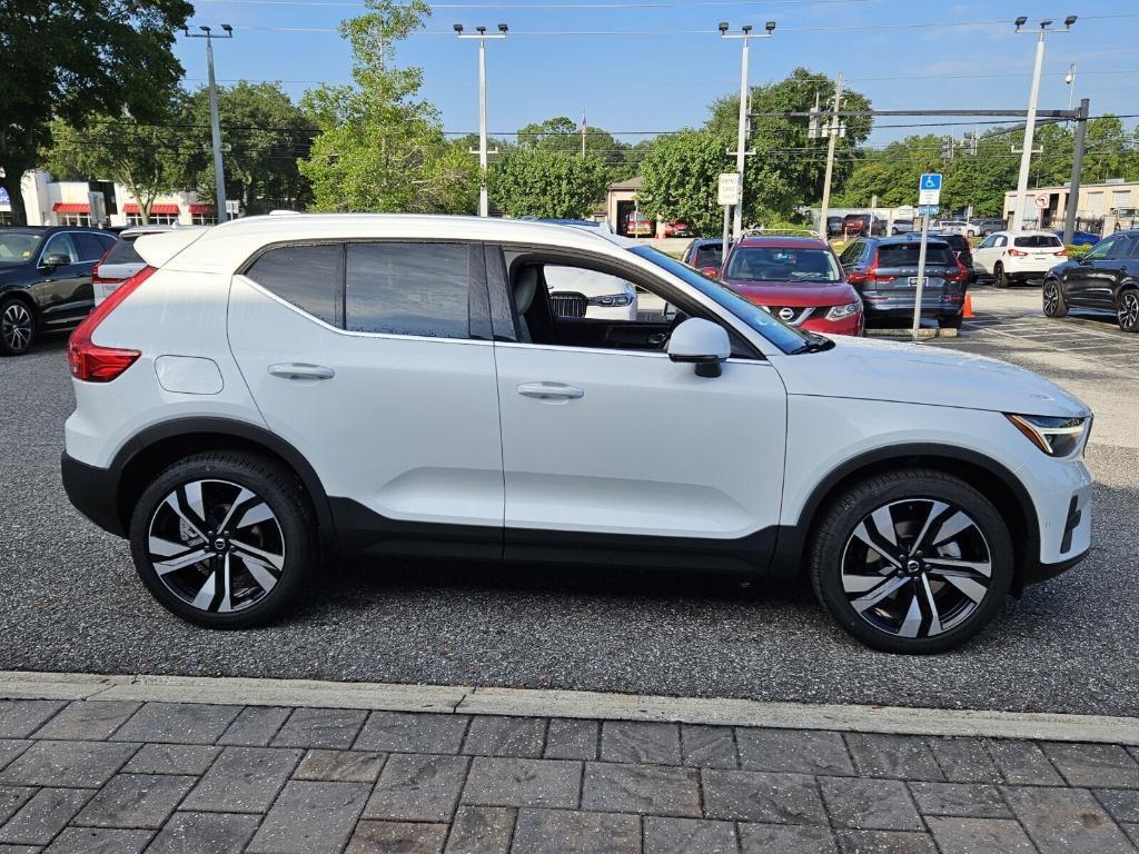 new 2025 Volvo XC40 car, priced at $51,215