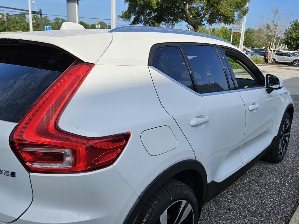 new 2025 Volvo XC40 car, priced at $51,215