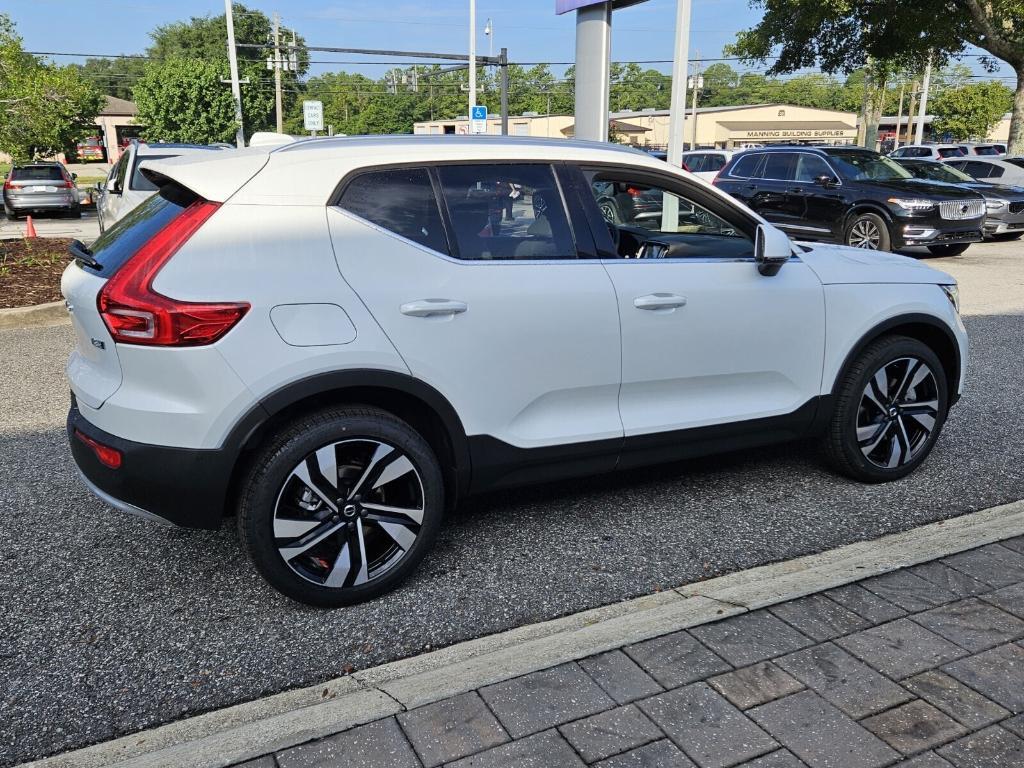 new 2025 Volvo XC40 car, priced at $51,215