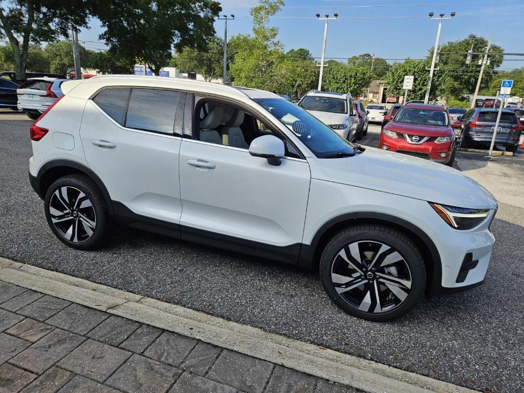 new 2025 Volvo XC40 car, priced at $51,215