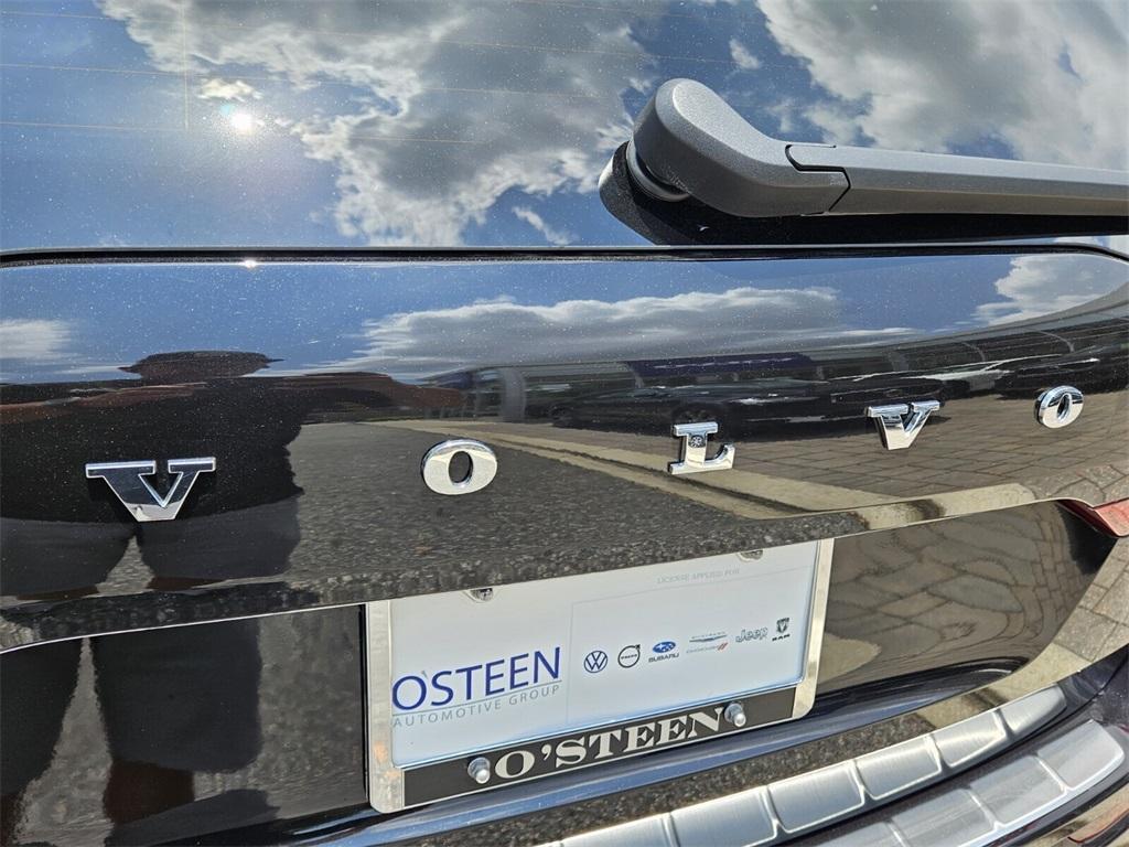 new 2025 Volvo XC60 Plug-In Hybrid car, priced at $72,110