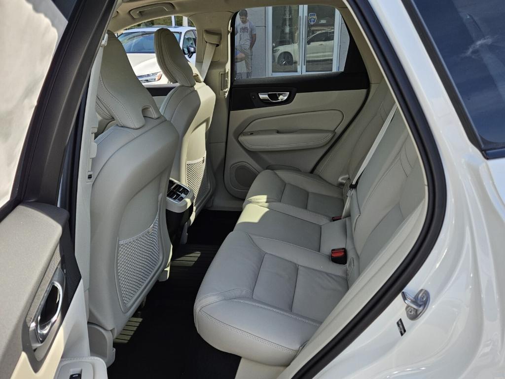 new 2025 Volvo XC60 car, priced at $60,660