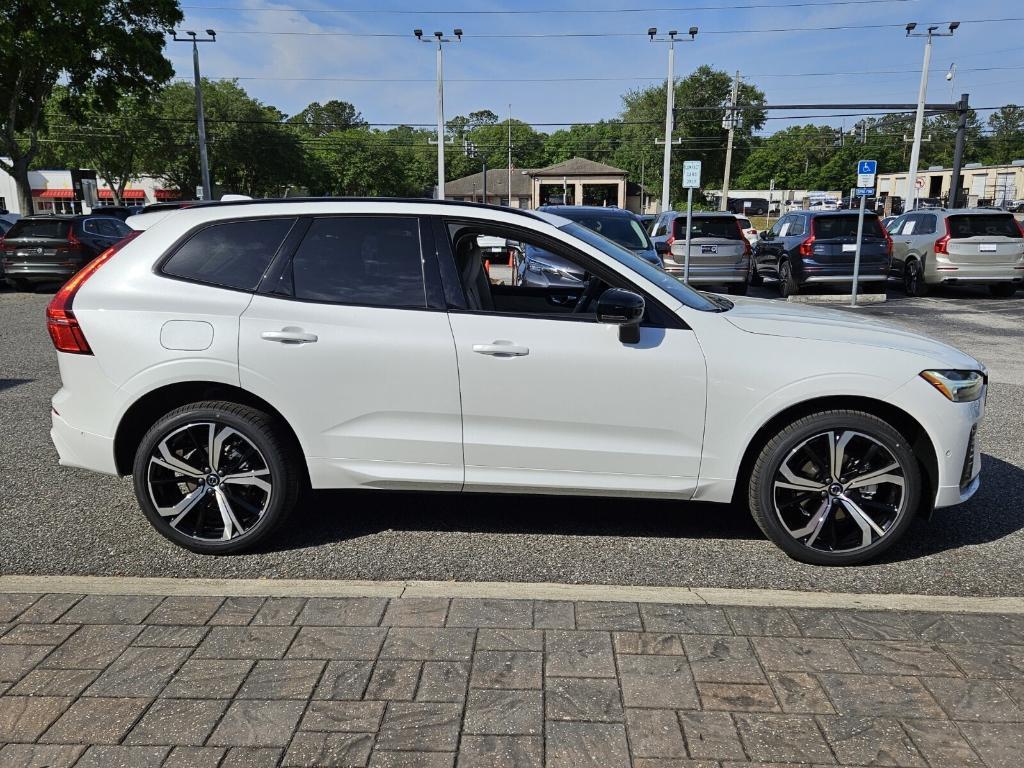 new 2025 Volvo XC60 car, priced at $60,660