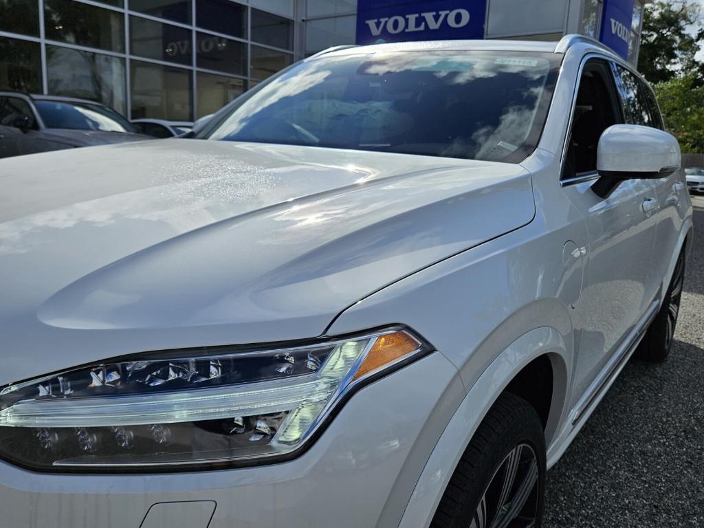 new 2025 Volvo XC90 Plug-In Hybrid car, priced at $77,565