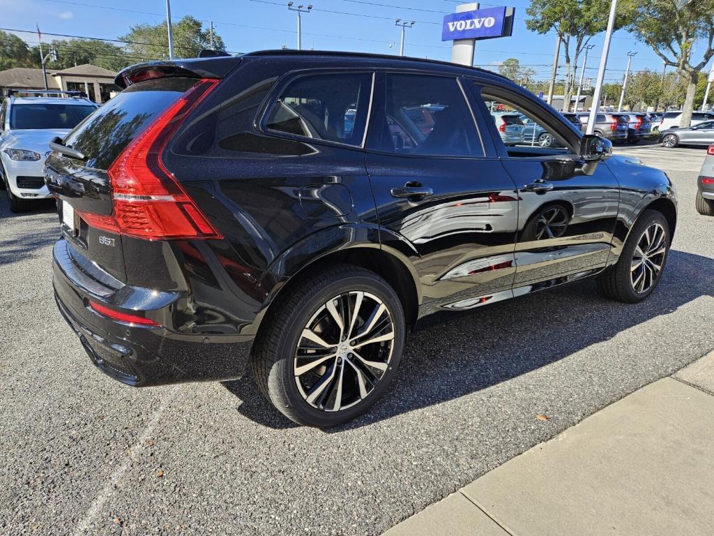 new 2025 Volvo XC60 car, priced at $54,585