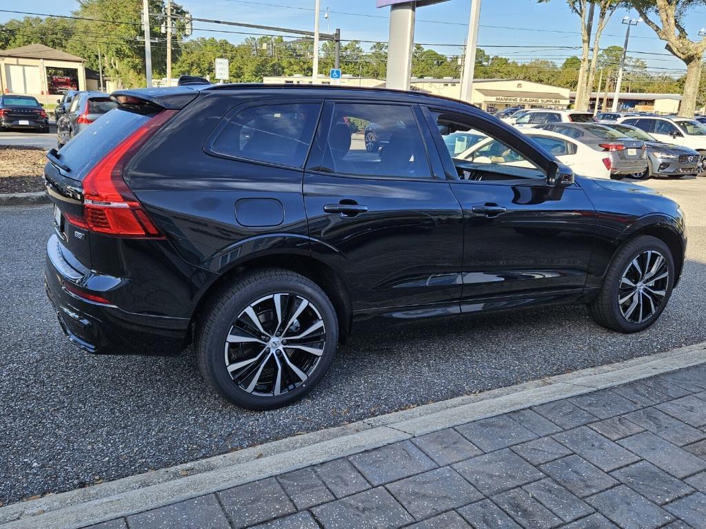 new 2025 Volvo XC60 car, priced at $54,585