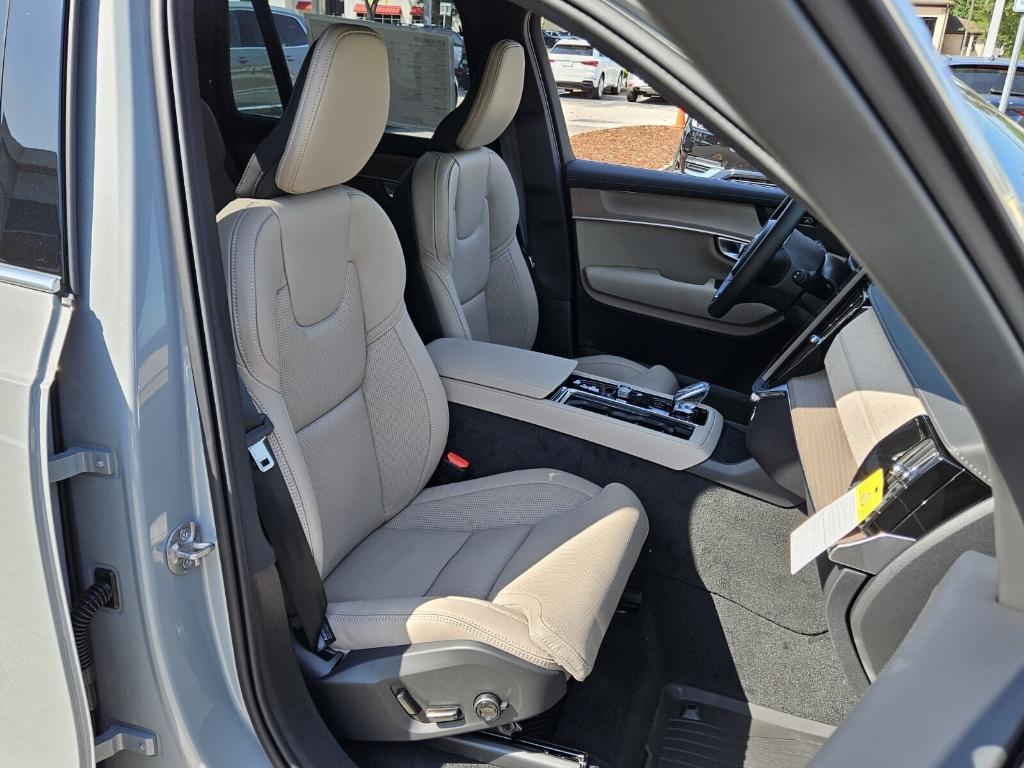 new 2025 Volvo XC90 Plug-In Hybrid car, priced at $82,405