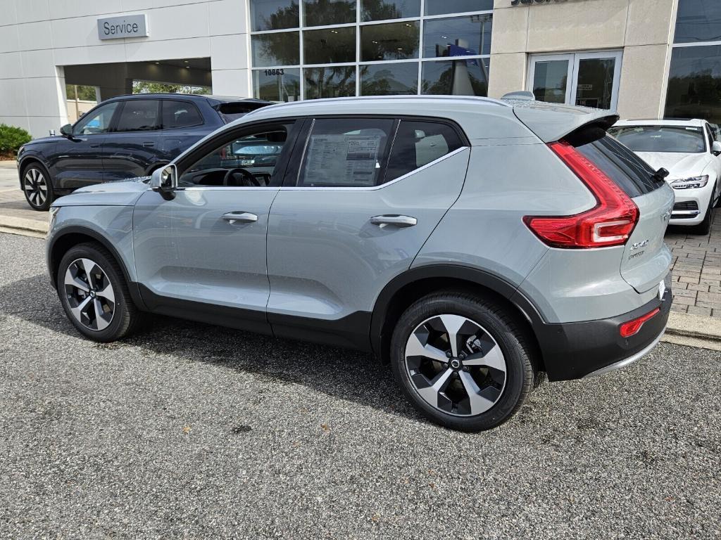 new 2025 Volvo XC40 car, priced at $47,765