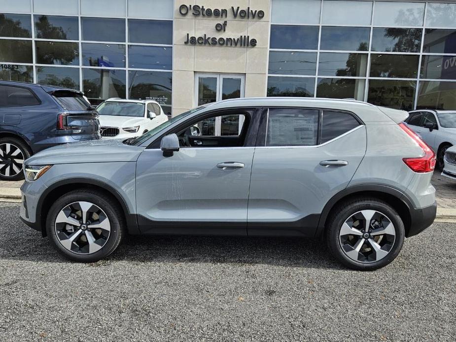 new 2025 Volvo XC40 car, priced at $47,765