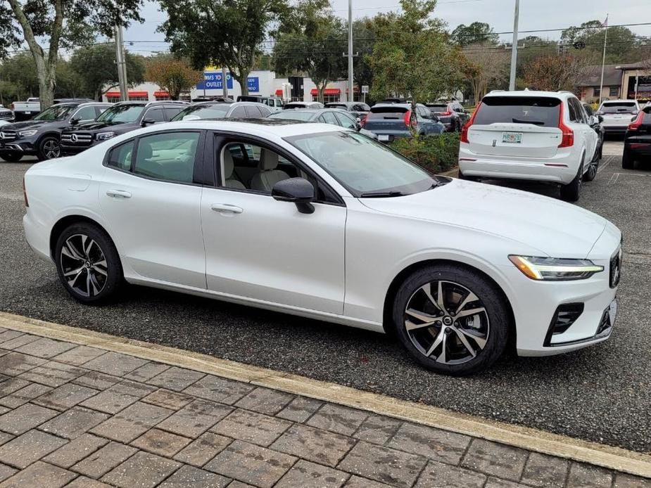 new 2024 Volvo S60 car, priced at $41,275