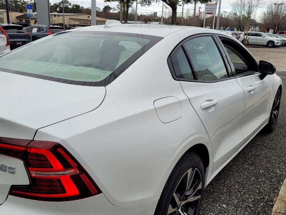 new 2024 Volvo S60 car, priced at $41,275