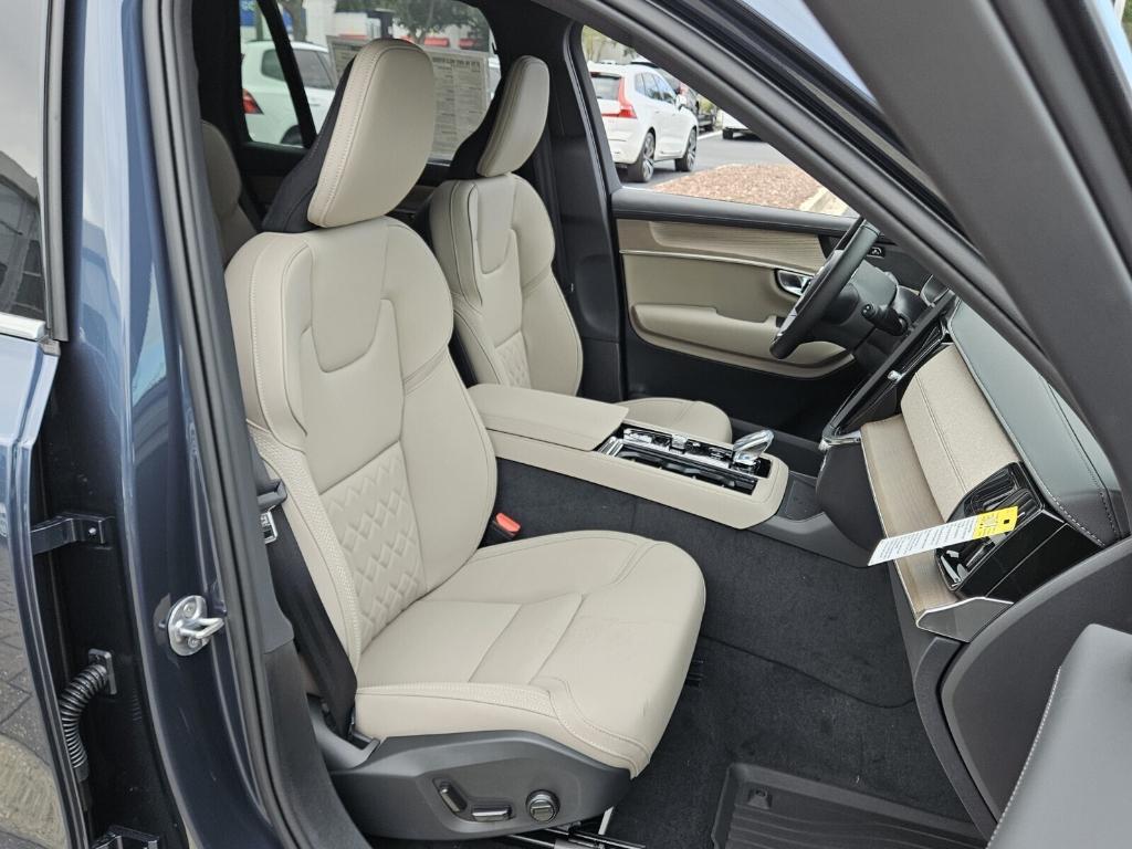 new 2026 Volvo XC90 car, priced at $71,825
