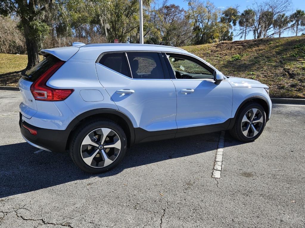 new 2025 Volvo XC40 car, priced at $47,695