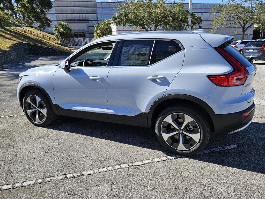 new 2025 Volvo XC40 car, priced at $47,695