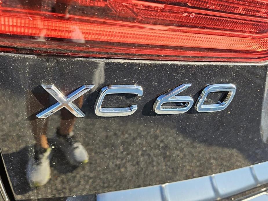 new 2025 Volvo XC60 Plug-In Hybrid car, priced at $65,435