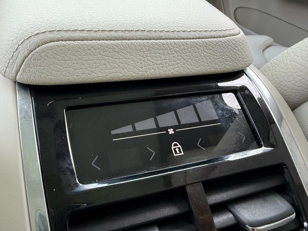 used 2020 Volvo XC60 car, priced at $21,995