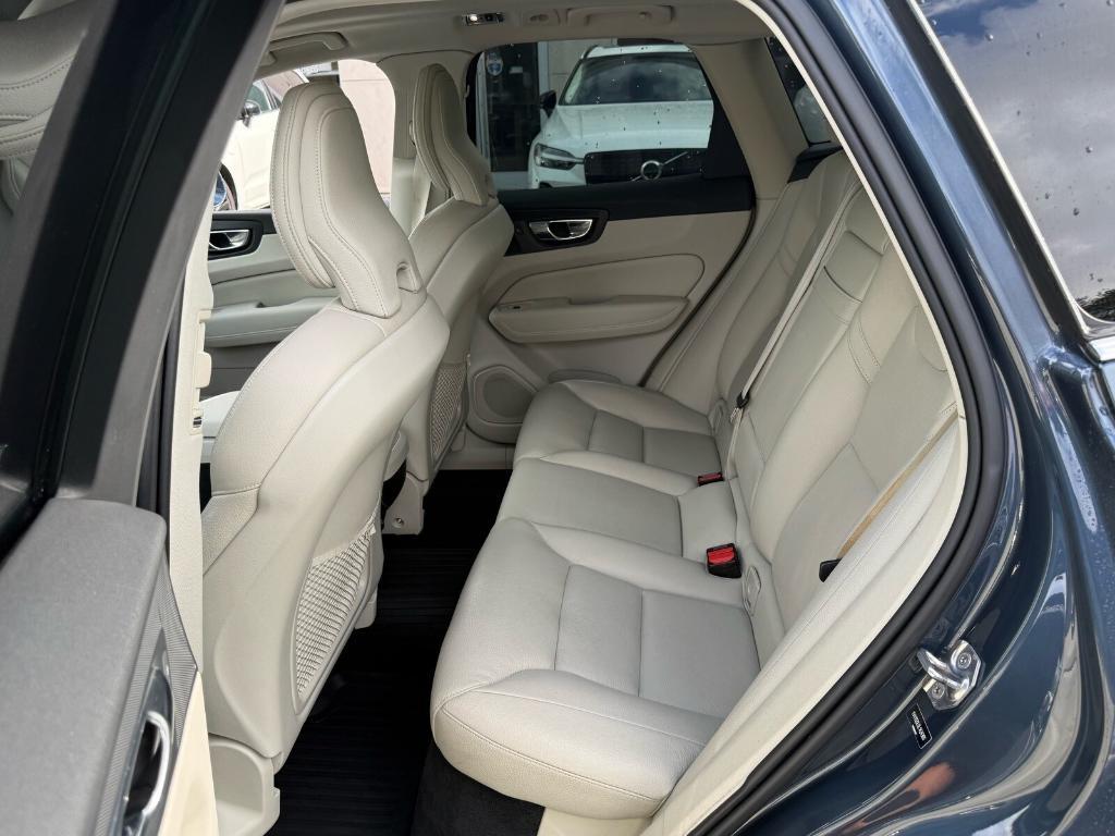 used 2020 Volvo XC60 car, priced at $21,995