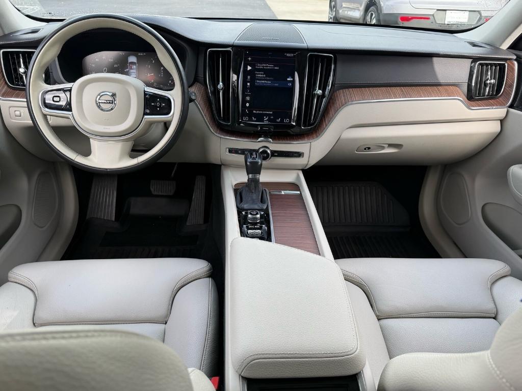 used 2020 Volvo XC60 car, priced at $21,995