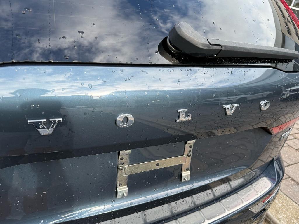 used 2020 Volvo XC60 car, priced at $21,995