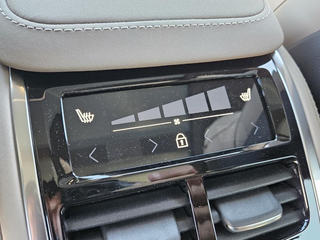new 2025 Volvo XC90 Plug-In Hybrid car, priced at $78,805