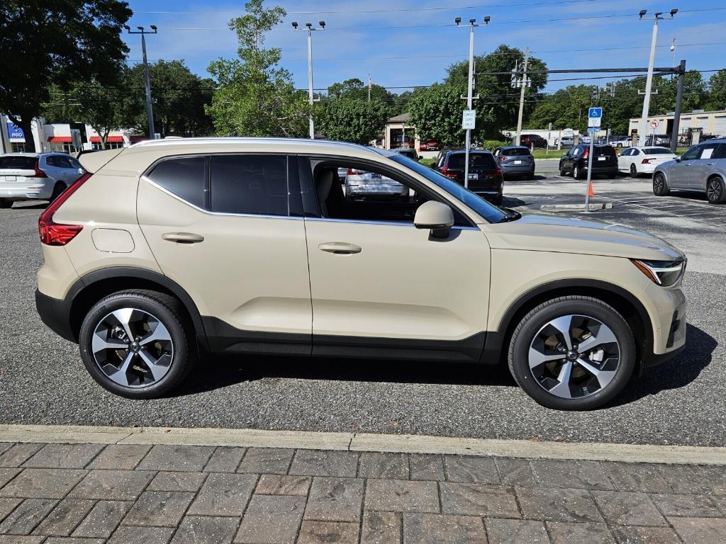 new 2025 Volvo XC40 car, priced at $47,415