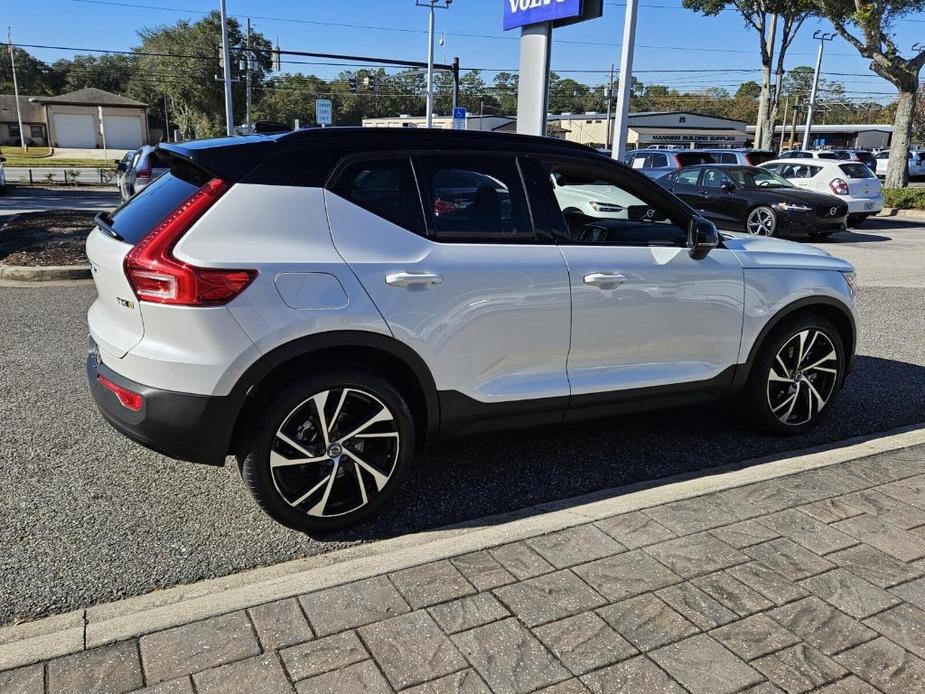 used 2021 Volvo XC40 car, priced at $28,495