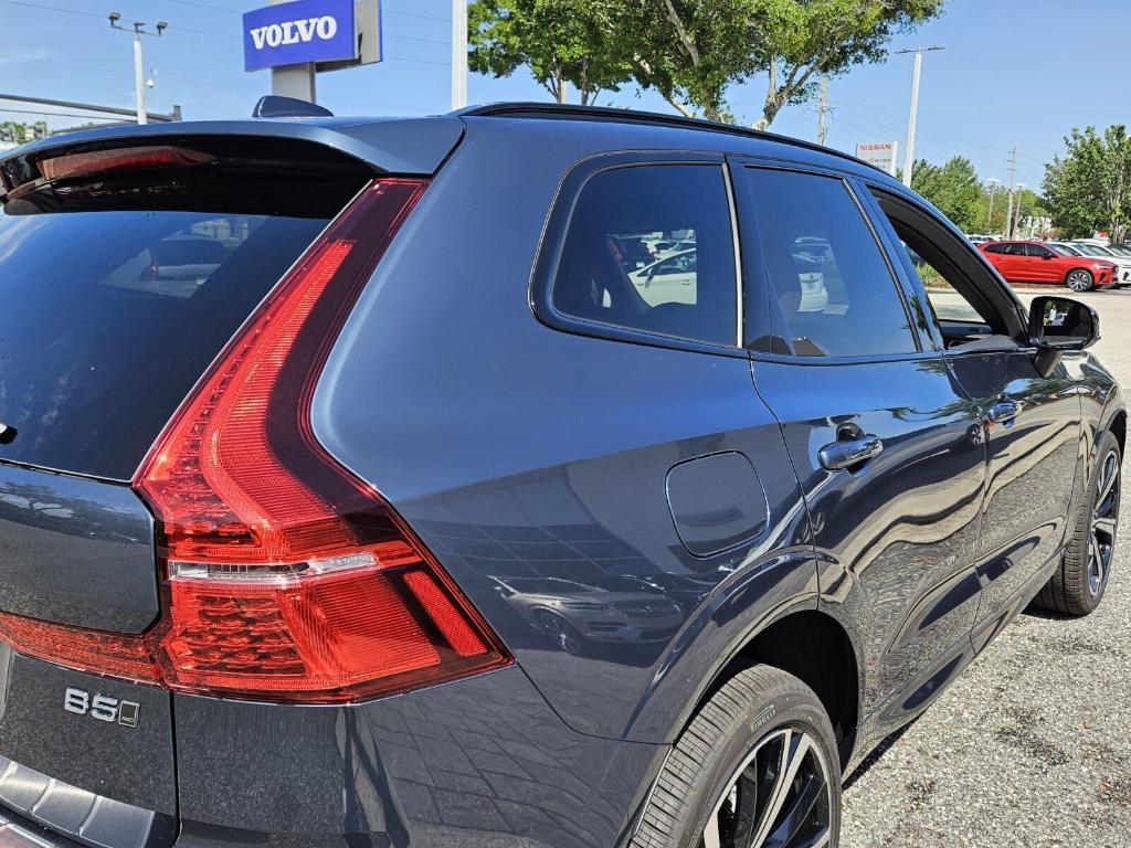 new 2025 Volvo XC60 car, priced at $60,660