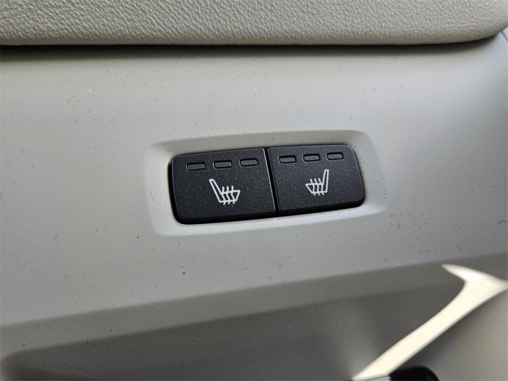 new 2025 Volvo XC60 Plug-In Hybrid car, priced at $71,510