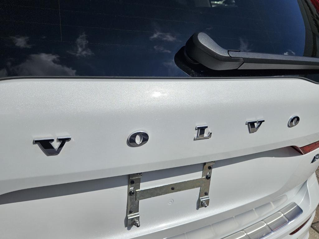 used 2024 Volvo XC60 car, priced at $43,995