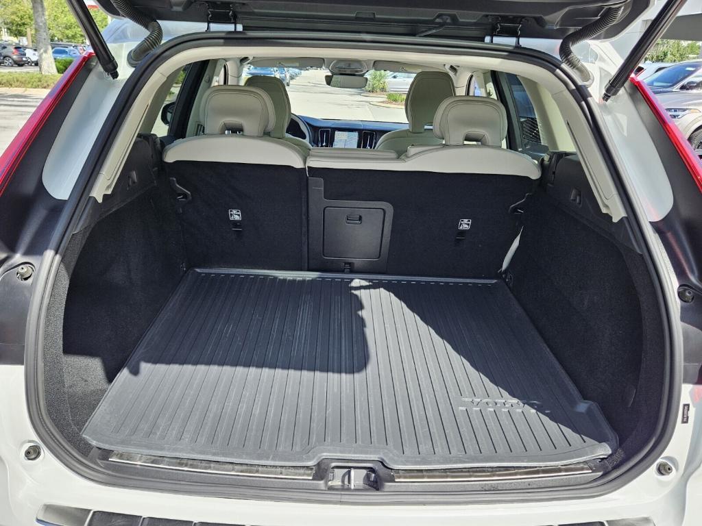 used 2024 Volvo XC60 car, priced at $43,995