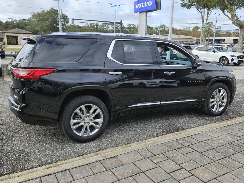 used 2021 Chevrolet Traverse car, priced at $32,495