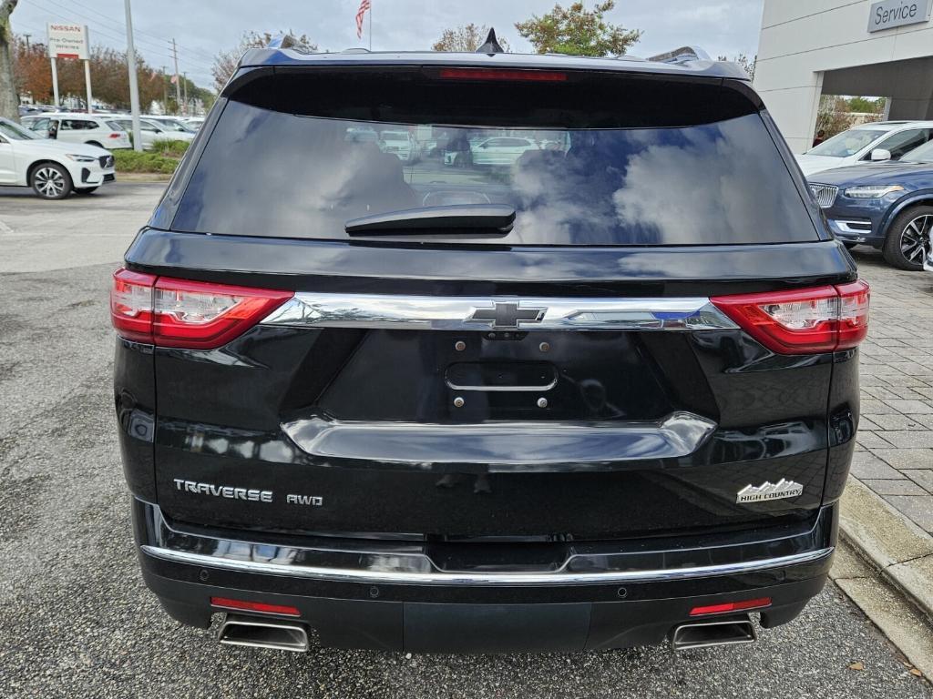 used 2021 Chevrolet Traverse car, priced at $32,495