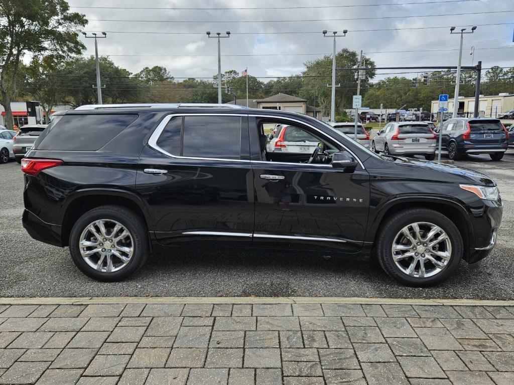 used 2021 Chevrolet Traverse car, priced at $32,495