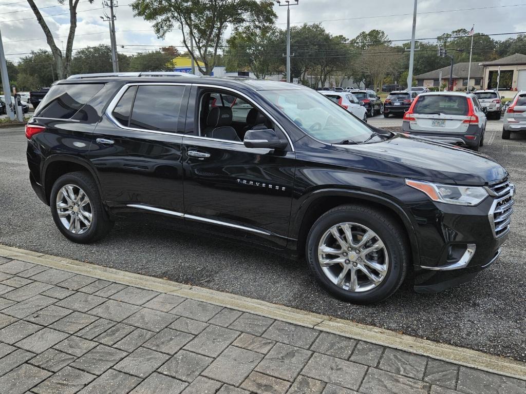 used 2021 Chevrolet Traverse car, priced at $32,495