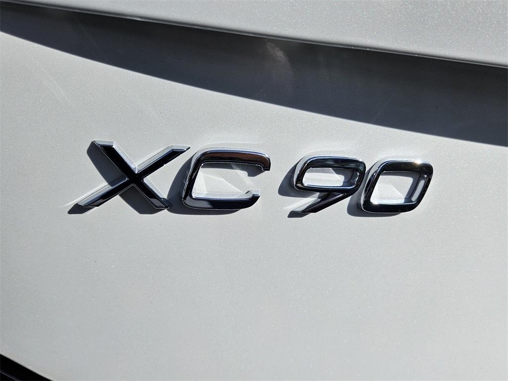 new 2025 Volvo XC90 car, priced at $69,155