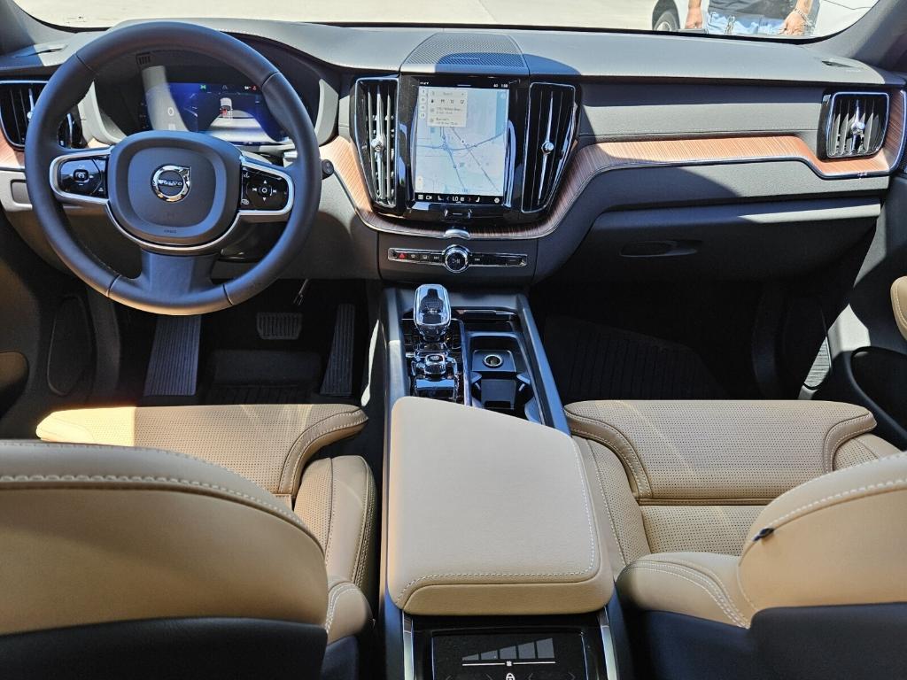 new 2025 Volvo XC60 car, priced at $59,910