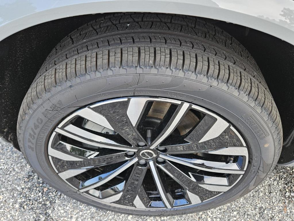 new 2025 Volvo XC90 Plug-In Hybrid car, priced at $82,405