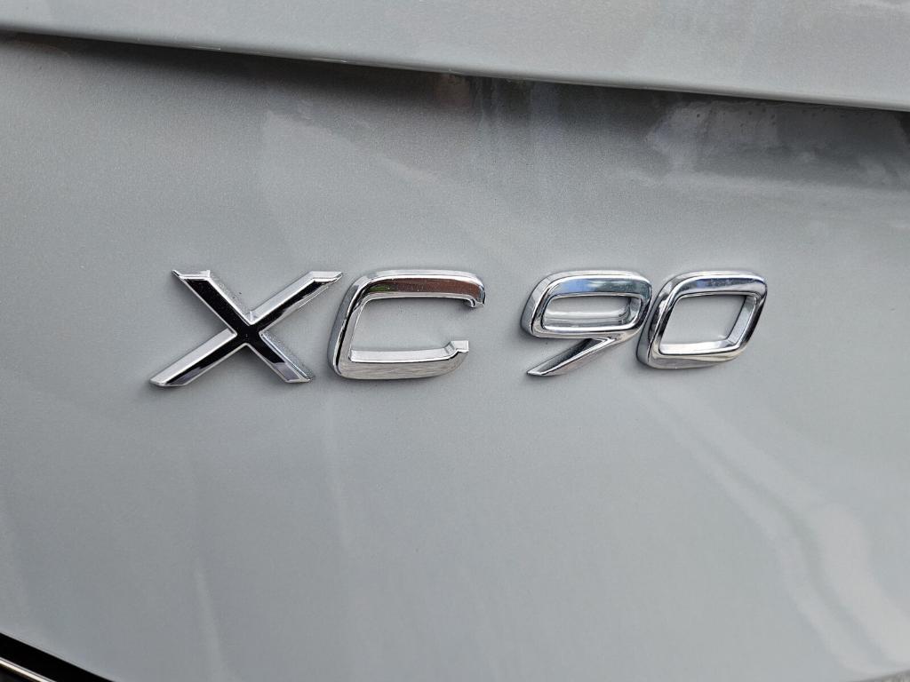 new 2025 Volvo XC90 Plug-In Hybrid car, priced at $82,405