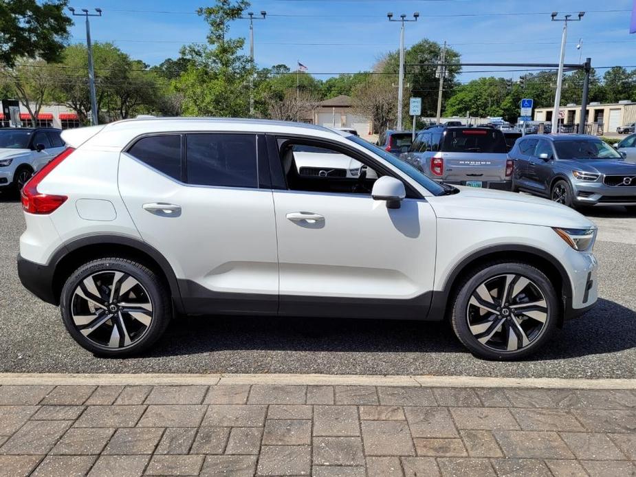 new 2024 Volvo XC40 car, priced at $46,000